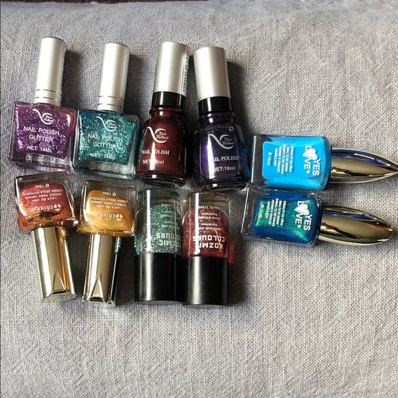 Glitter Nail Polish Set - Picture 1 of 6